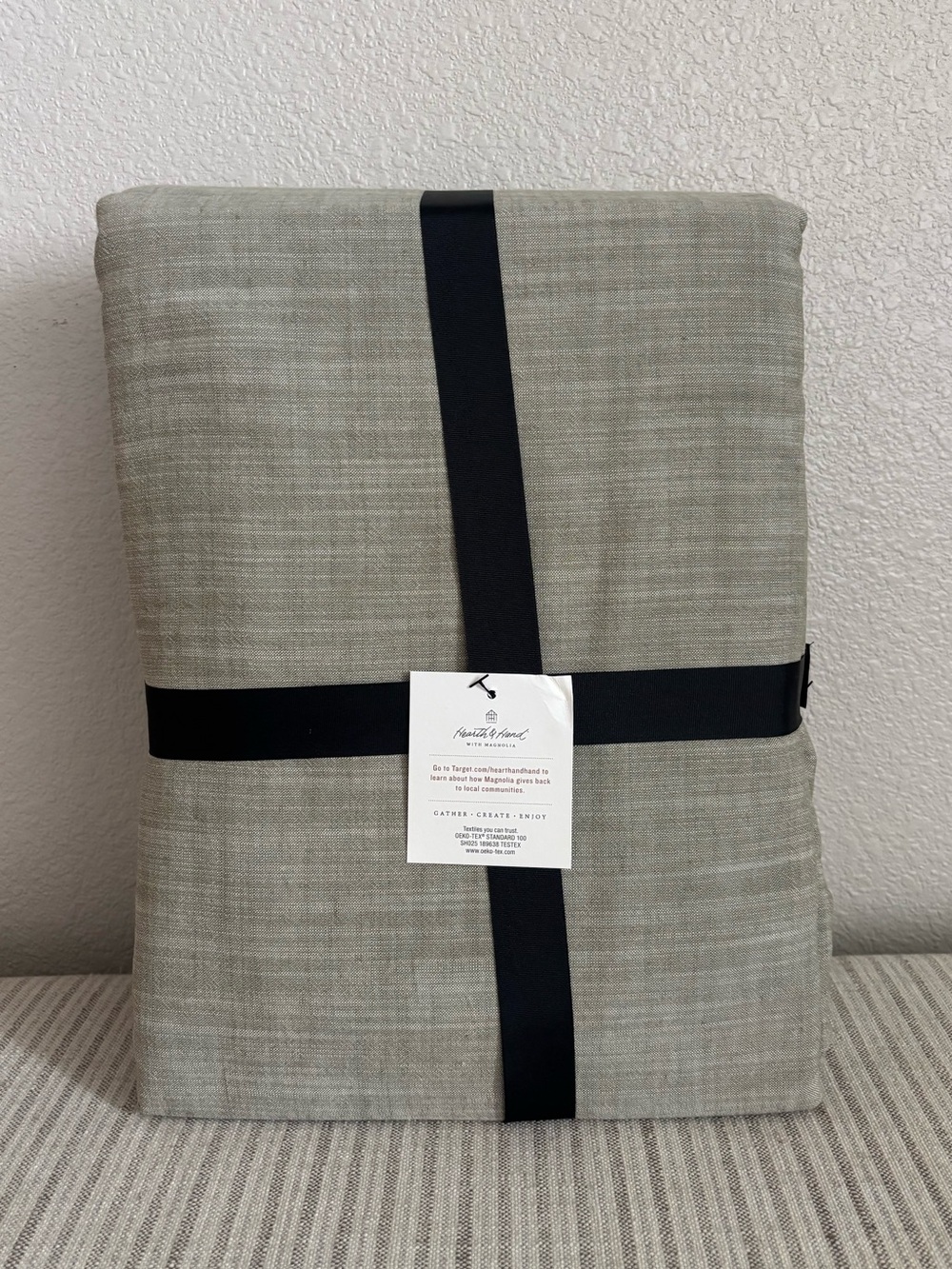 NWT 3pc King Reversible Duvet Cover Set Green - Hearth & Hand with Magnolia